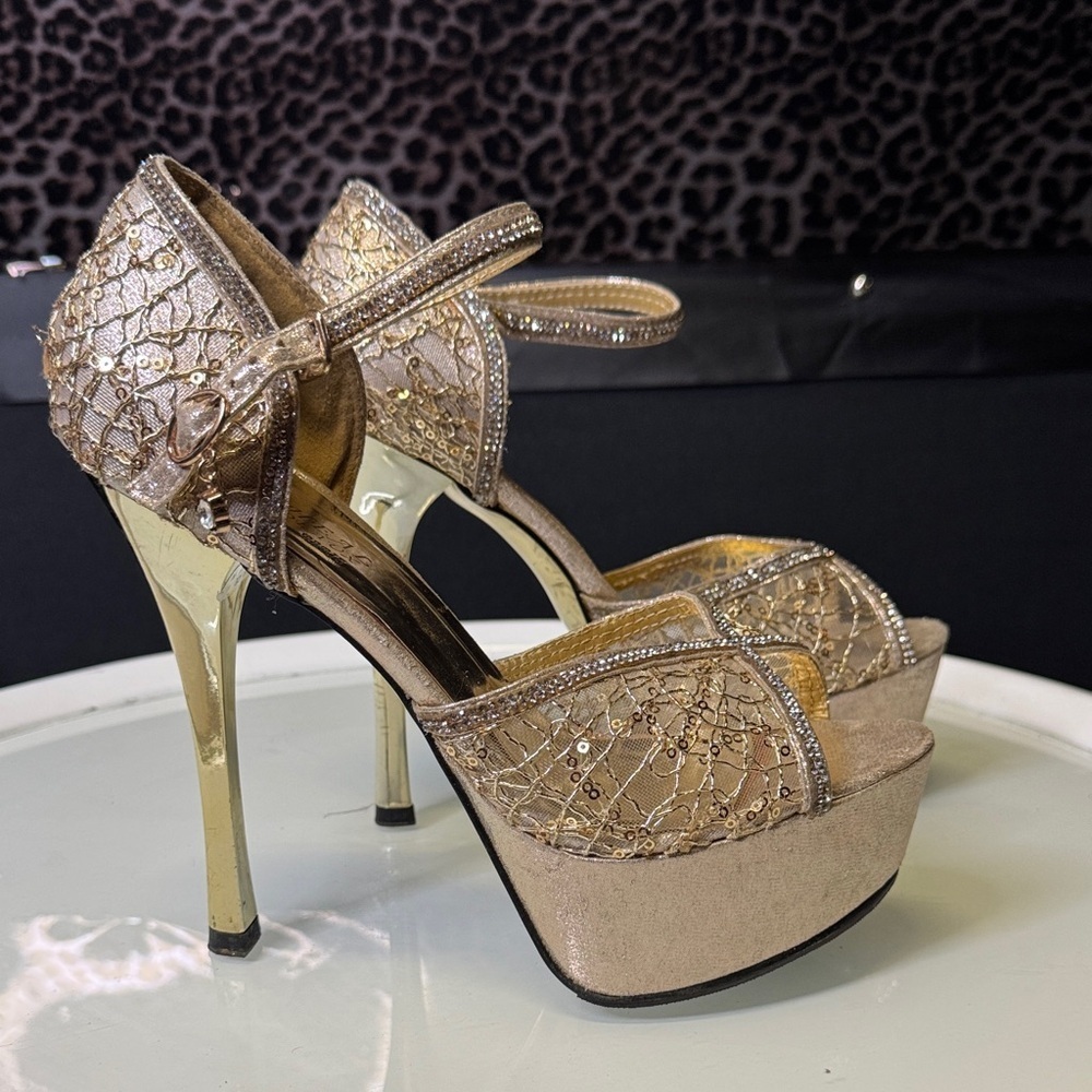 MICHEAL  Chic Gold Lace CRYSTAL DIAMOND ENCRUSTED Platform Heels